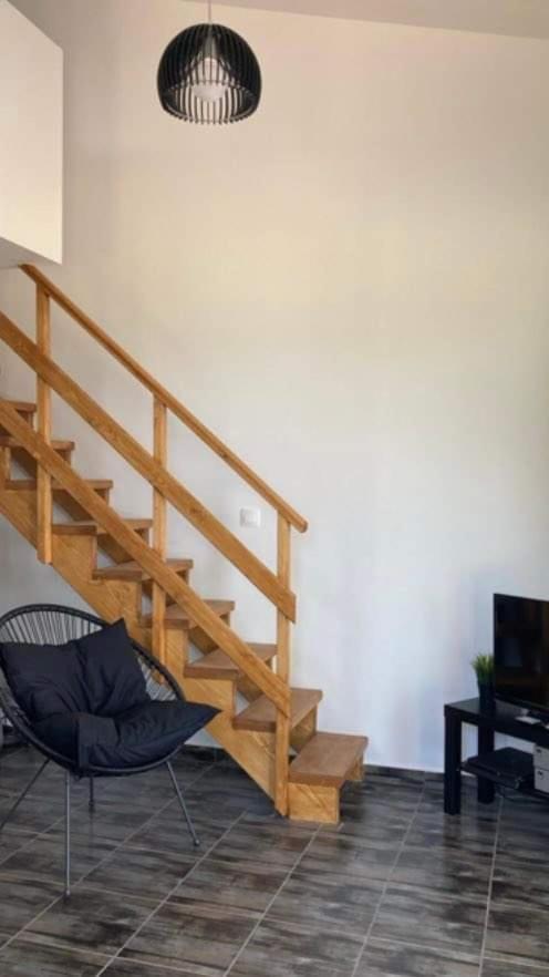 Σπίτι Με Σοφίτα Μπροστά Στη Θάλασσα Villa Trápeza Exteriör bild